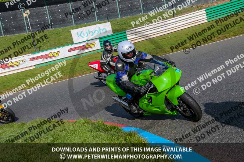 PJM Wedding Photography;enduro digital images;event digital images;eventdigitalimages;mallory park;mallory park photographs;mallory park trackday;mallory park trackday photographs;no limits trackdays;peter wileman photography;racing digital images;trackday digital images;trackday photos